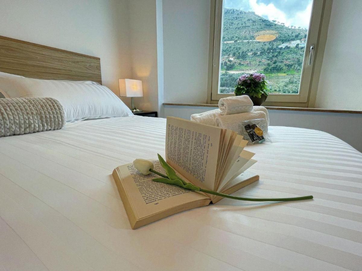 Suite Altamarea "Sea View Studios" Castellammare del Golfo Ngoại thất bức ảnh