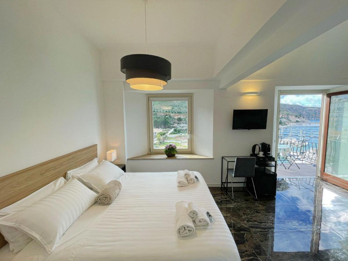 Suite Altamarea "Sea View Studios" Castellammare del Golfo Ngoại thất bức ảnh
