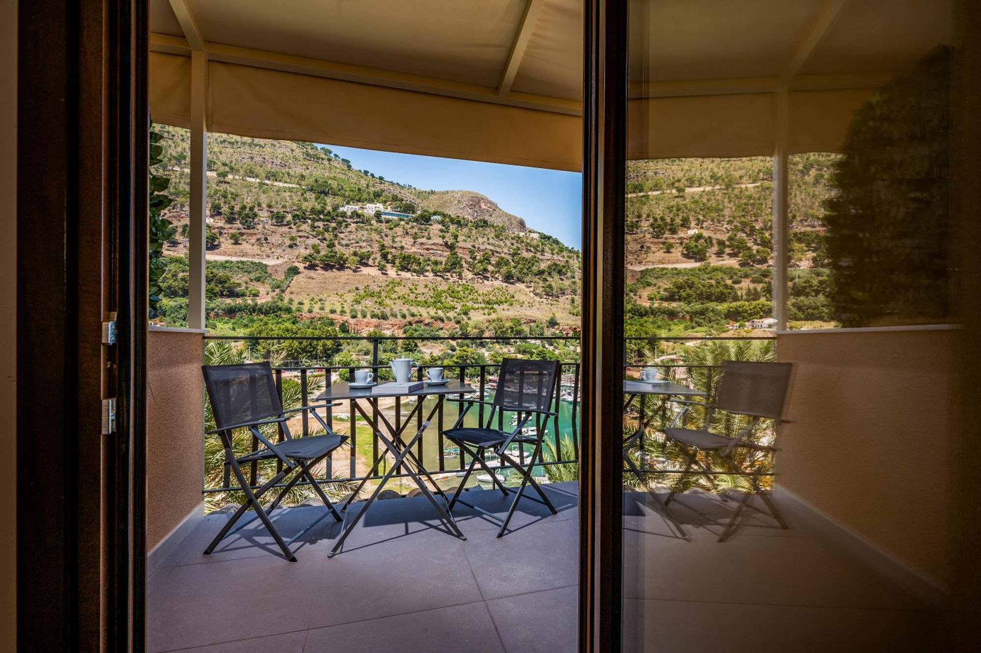 Suite Altamarea "Sea View Studios" Castellammare del Golfo Ngoại thất bức ảnh