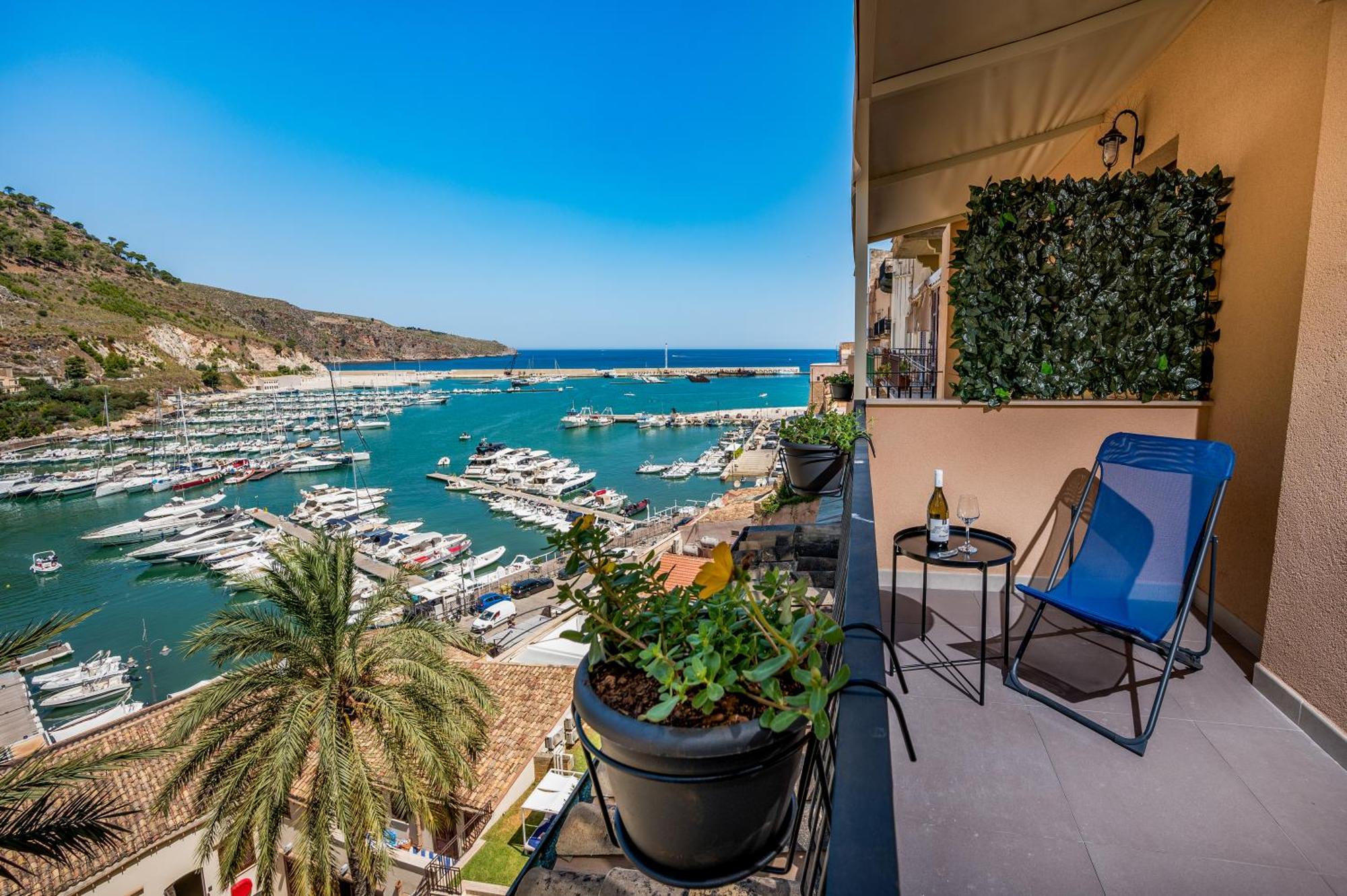 Suite Altamarea "Sea View Studios" Castellammare del Golfo Ngoại thất bức ảnh