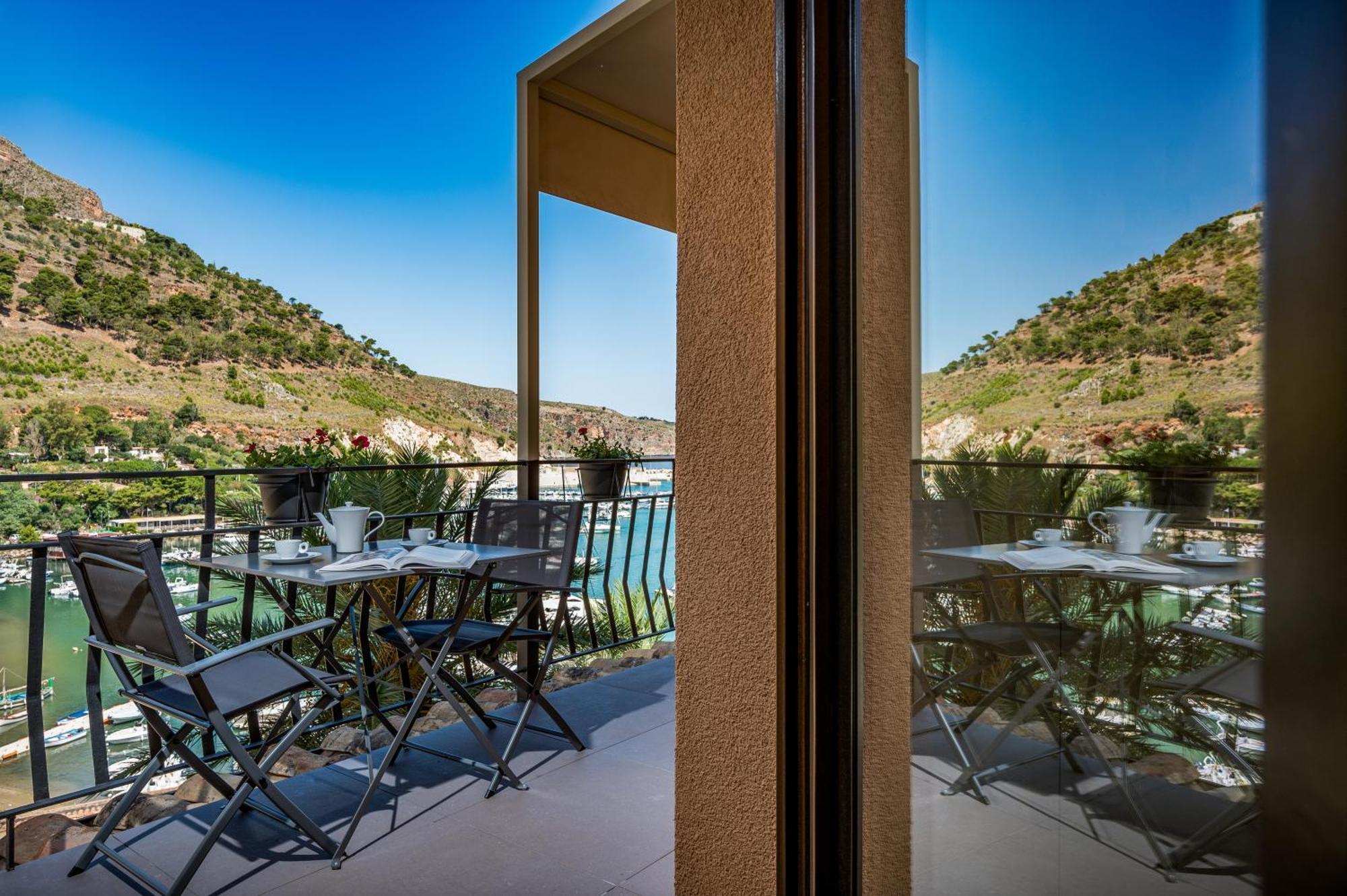 Suite Altamarea "Sea View Studios" Castellammare del Golfo Ngoại thất bức ảnh