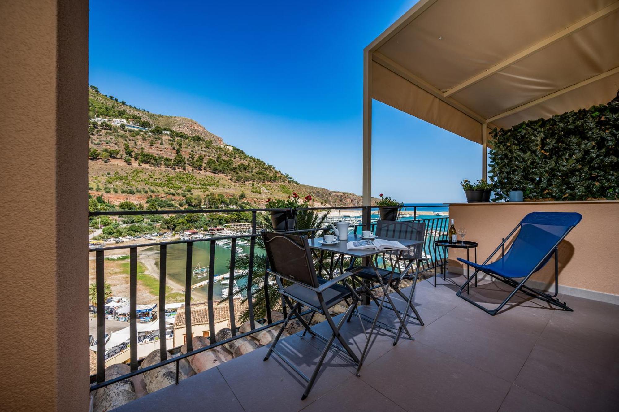 Suite Altamarea "Sea View Studios" Castellammare del Golfo Ngoại thất bức ảnh