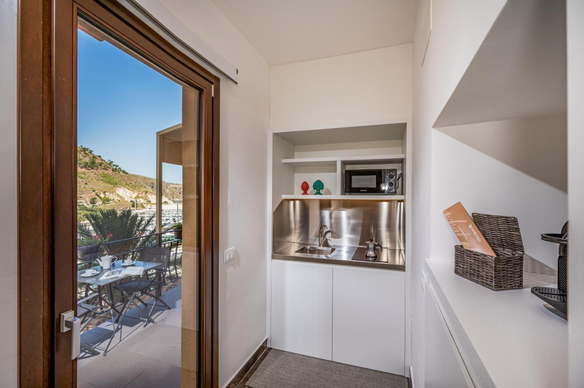 Suite Altamarea "Sea View Studios" Castellammare del Golfo Ngoại thất bức ảnh